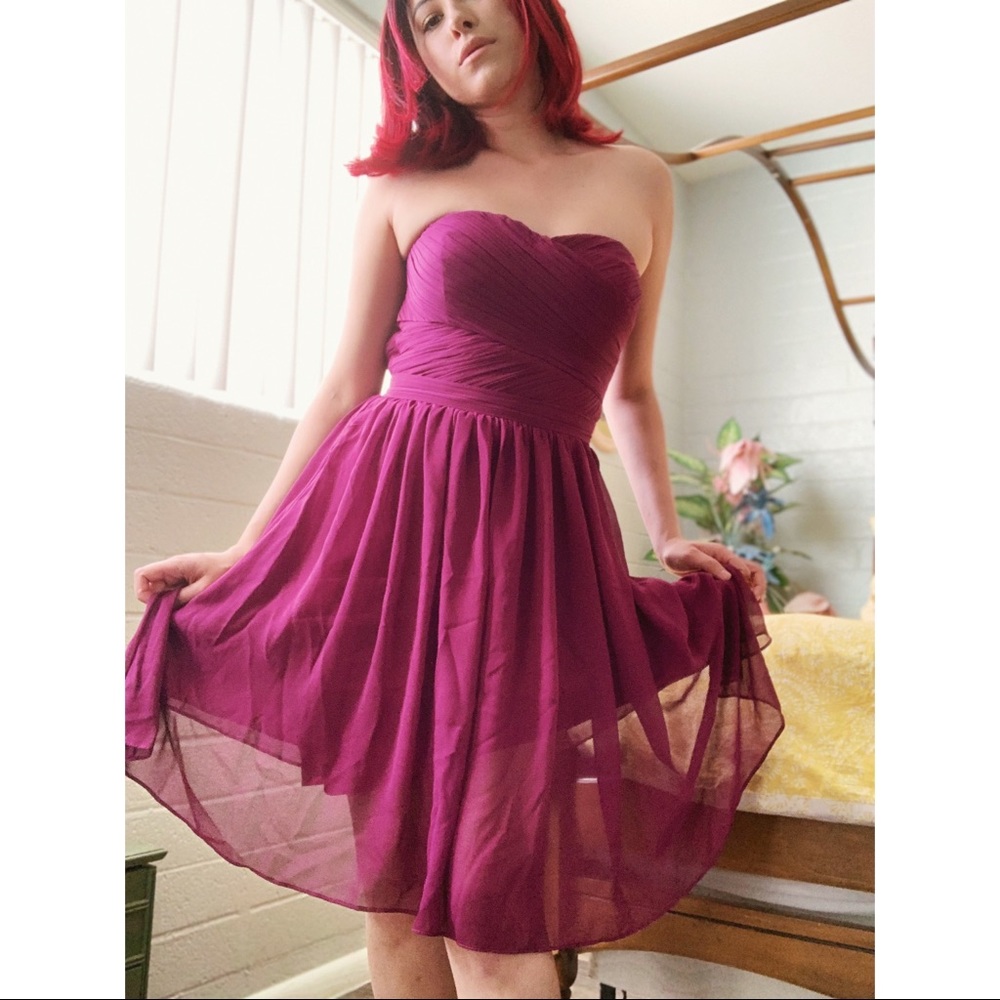 Strapless formal dress